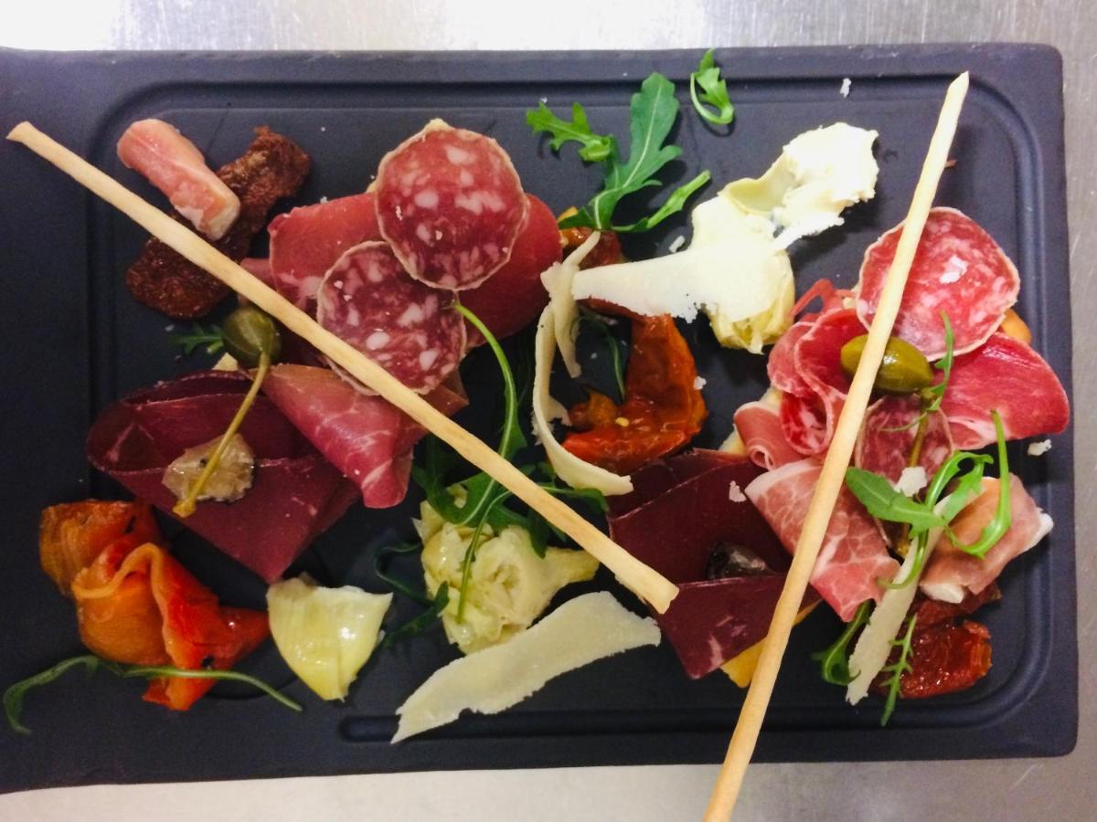 Tinchebray-Bocage Au Pere Tranquille酒店 外观 照片