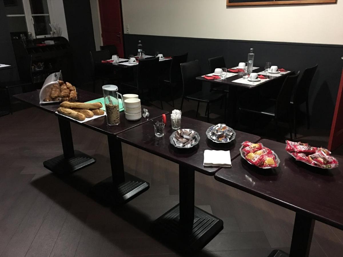 Tinchebray-Bocage Au Pere Tranquille酒店 外观 照片